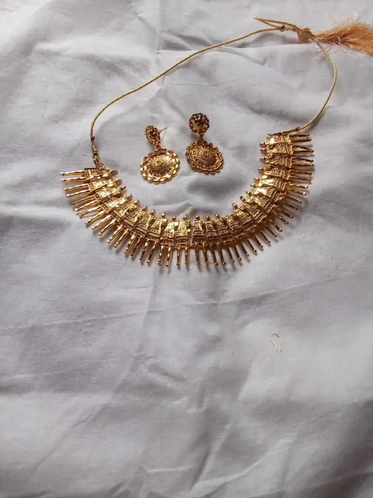 The Short Copper Necklace