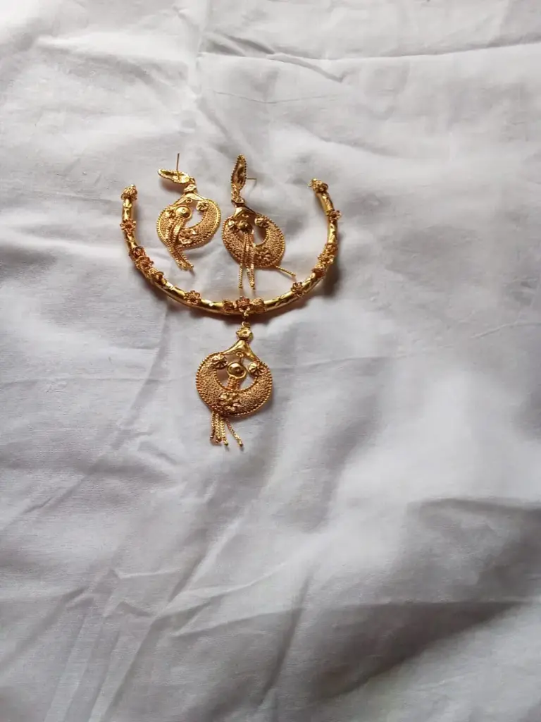 THe Short Copper Necklace Set