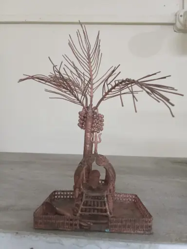 The Copper Model Art In Tree